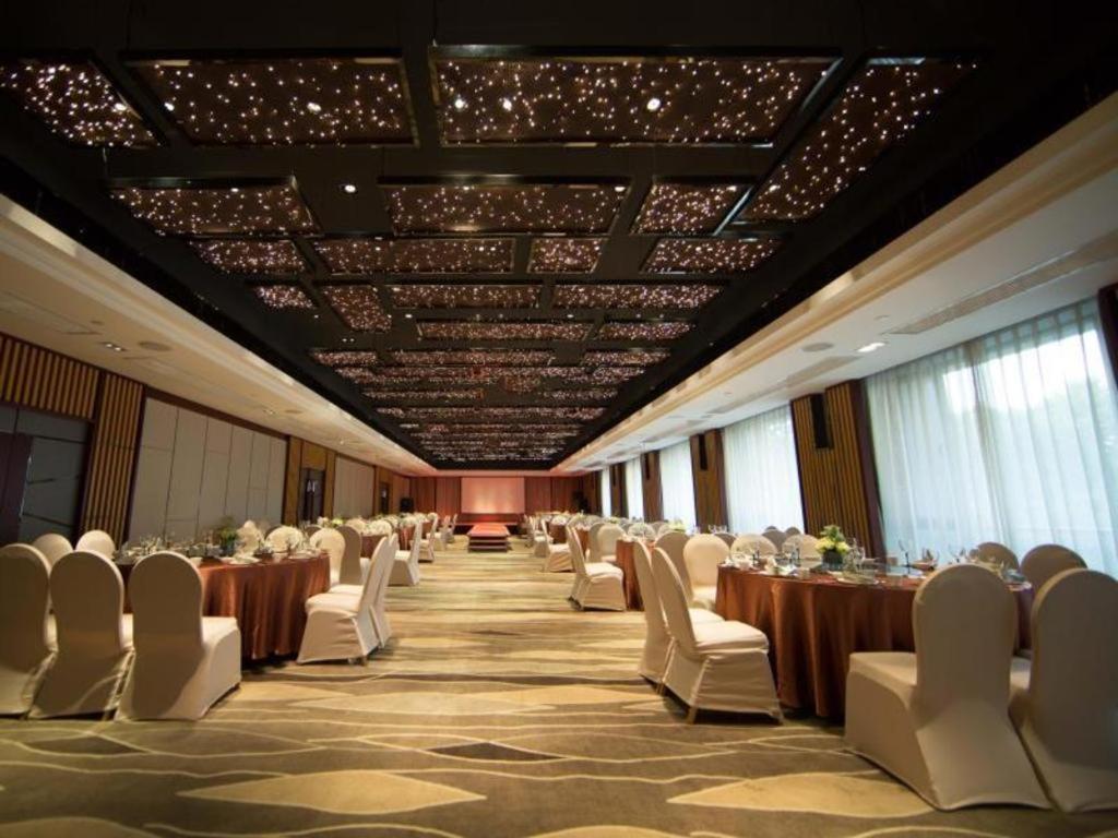 วู่หยาง ฮอลิเดย์ โฮเต็ล หางโจว Hotel ภายนอก รูปภาพ