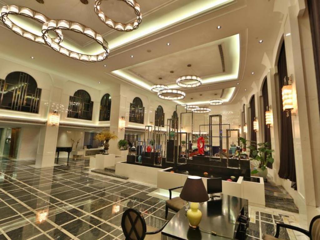 วู่หยาง ฮอลิเดย์ โฮเต็ล หางโจว Hotel ภายนอก รูปภาพ